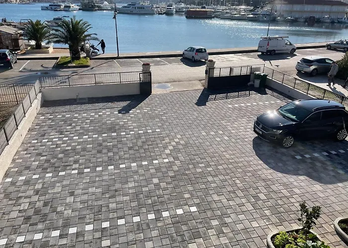 Silver Beauty Rogoznica (Sibenik-Knin)