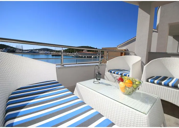 Silver Beauty Daire *